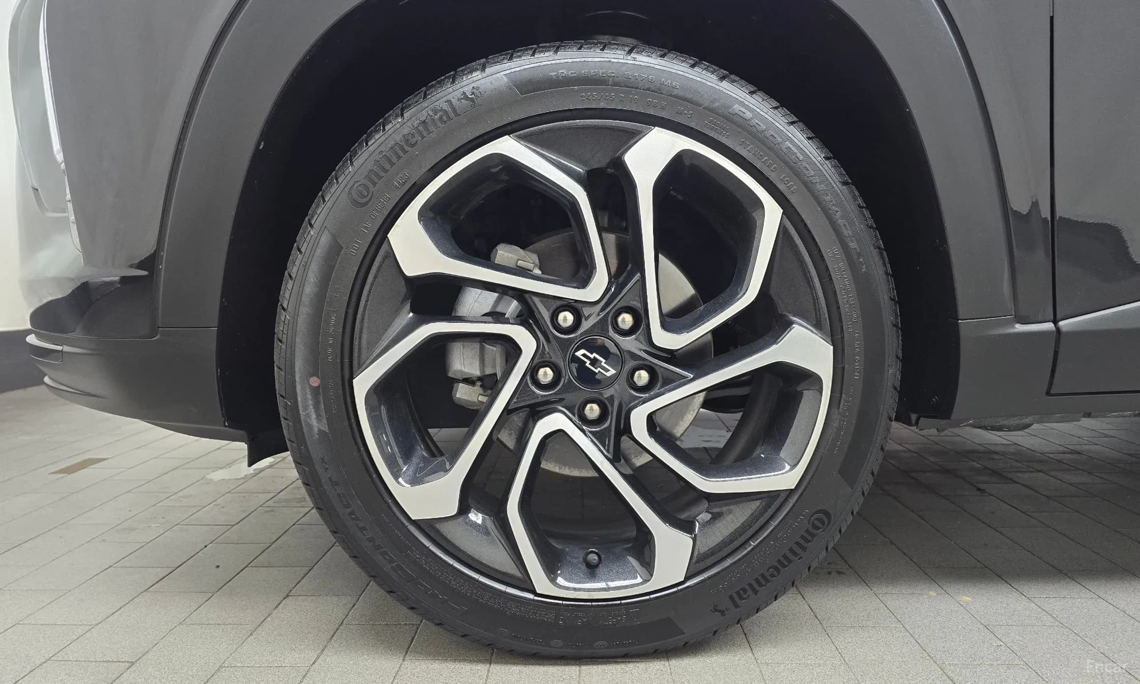 Trax Crossover