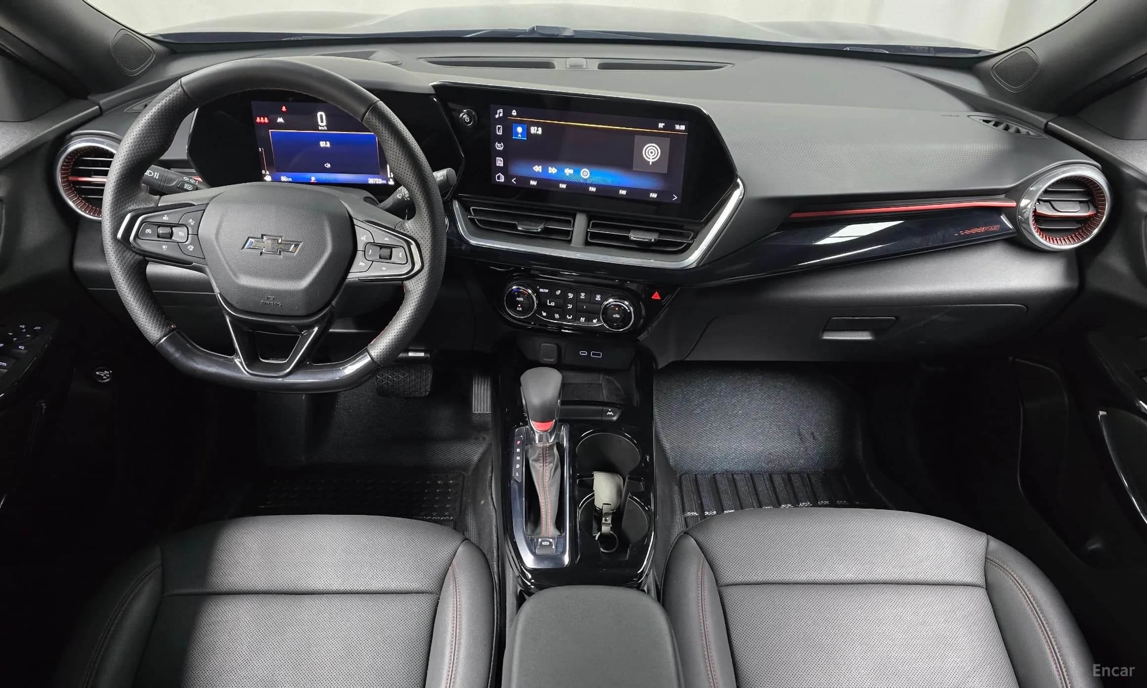Trax Crossover