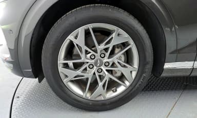 GV70