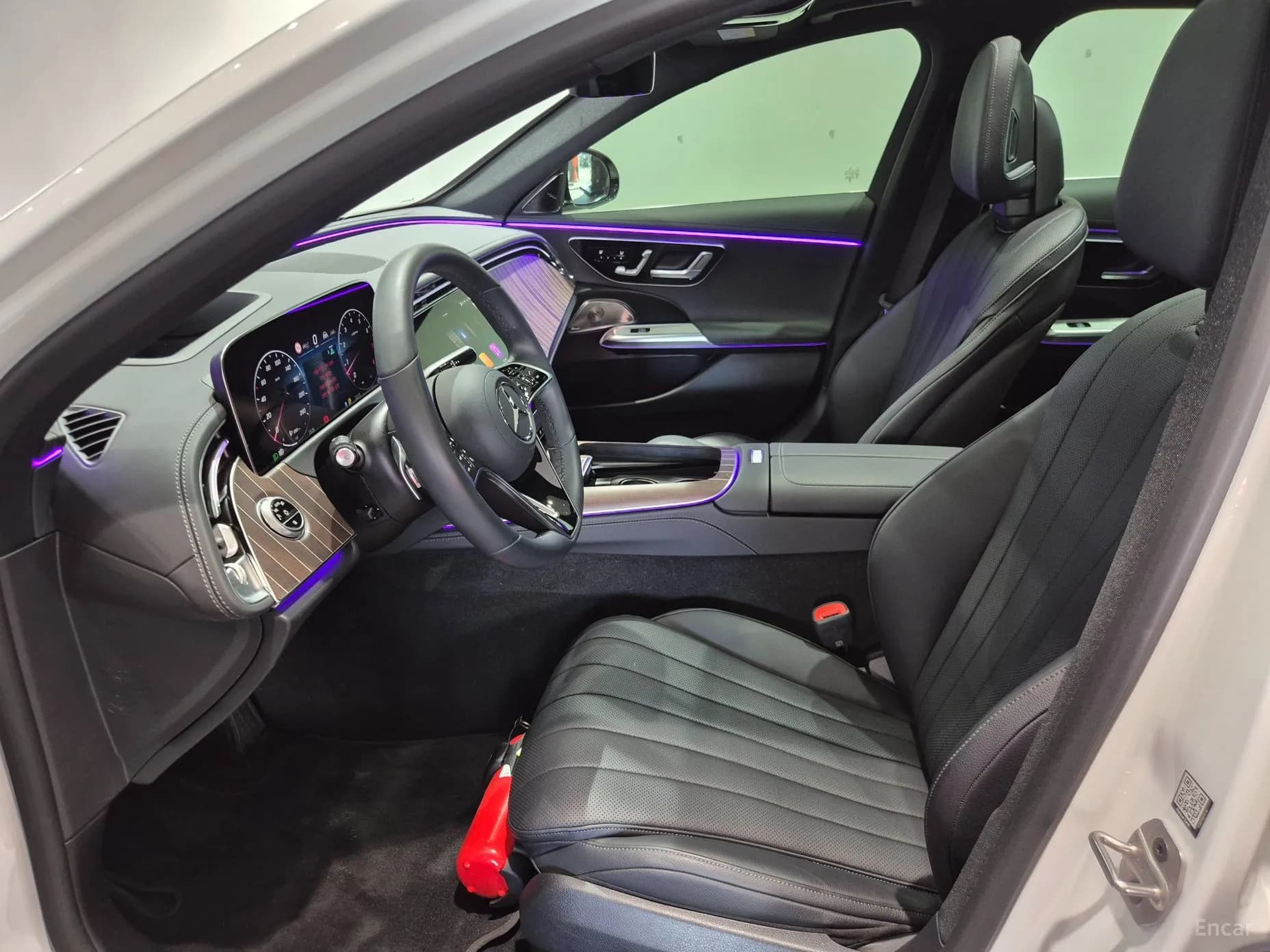E-Class W214