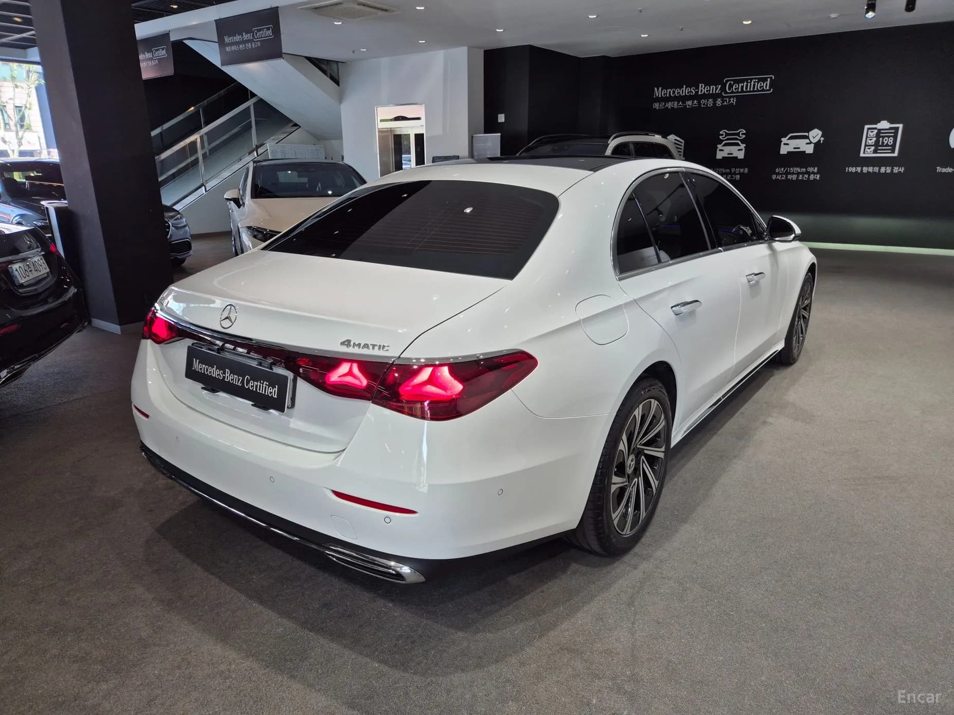 E-Class W214