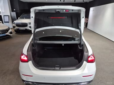 E-Class W214