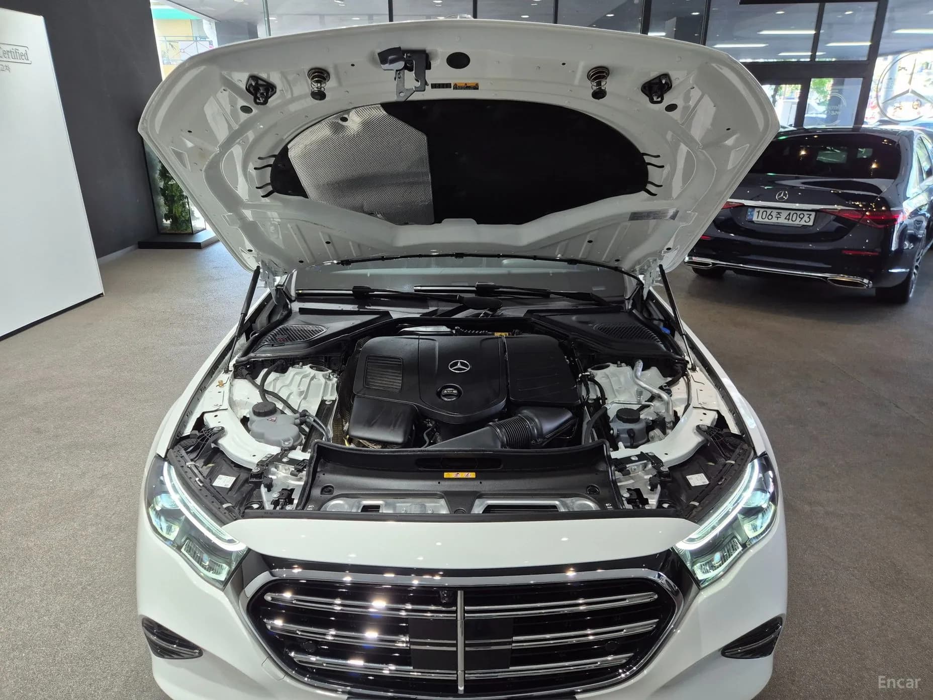 E-Class W214