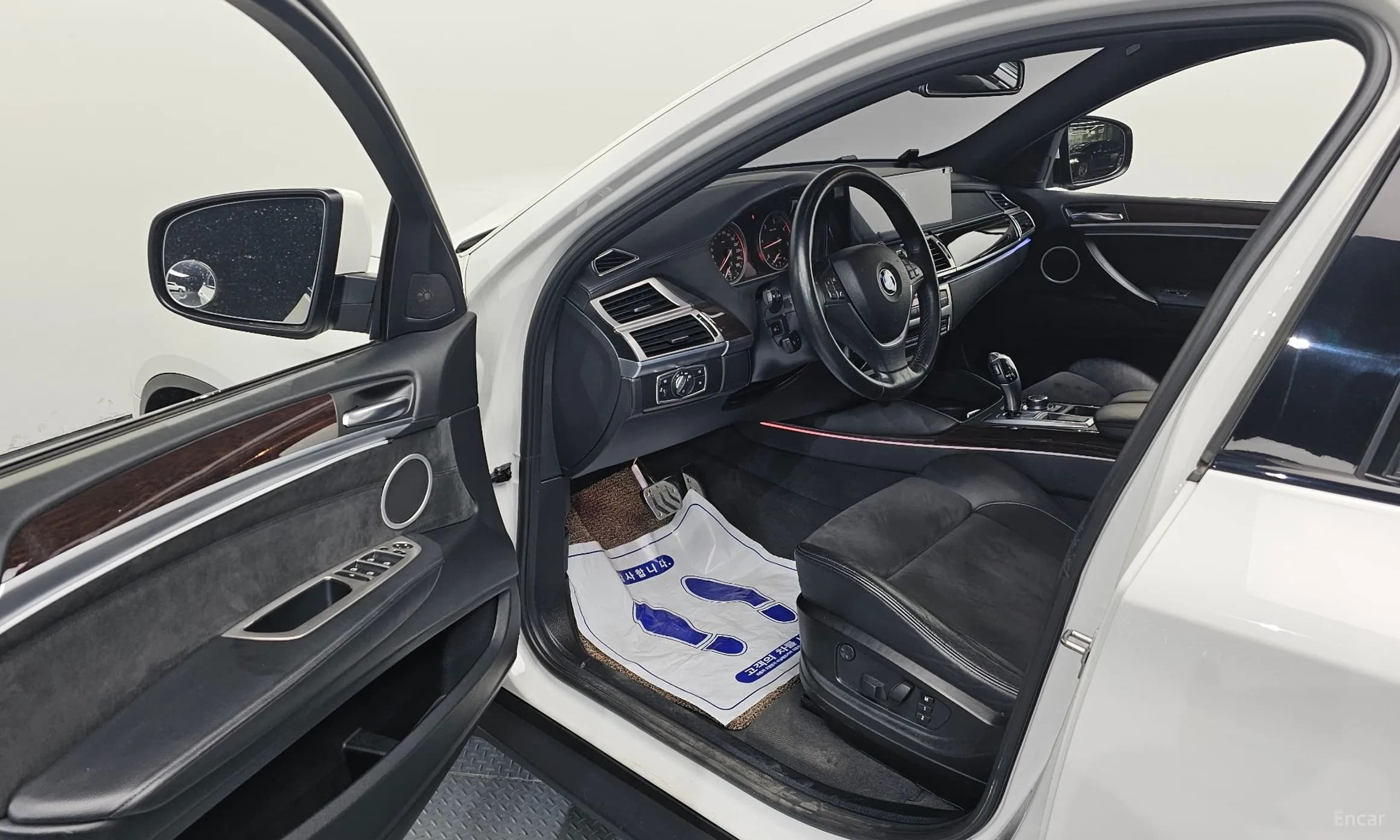 X6 (E71)