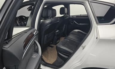 X6 (E71)