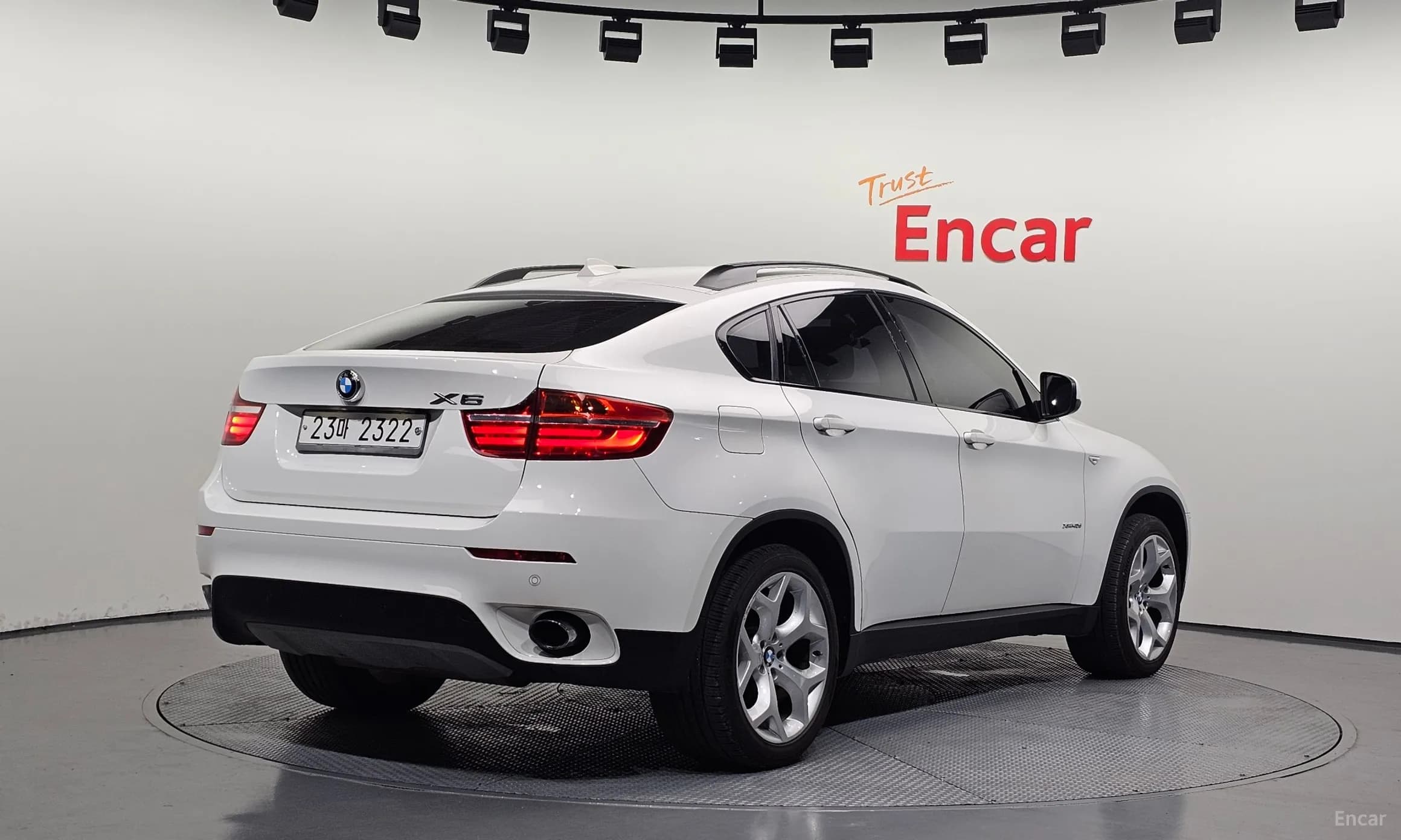 X6 (E71)