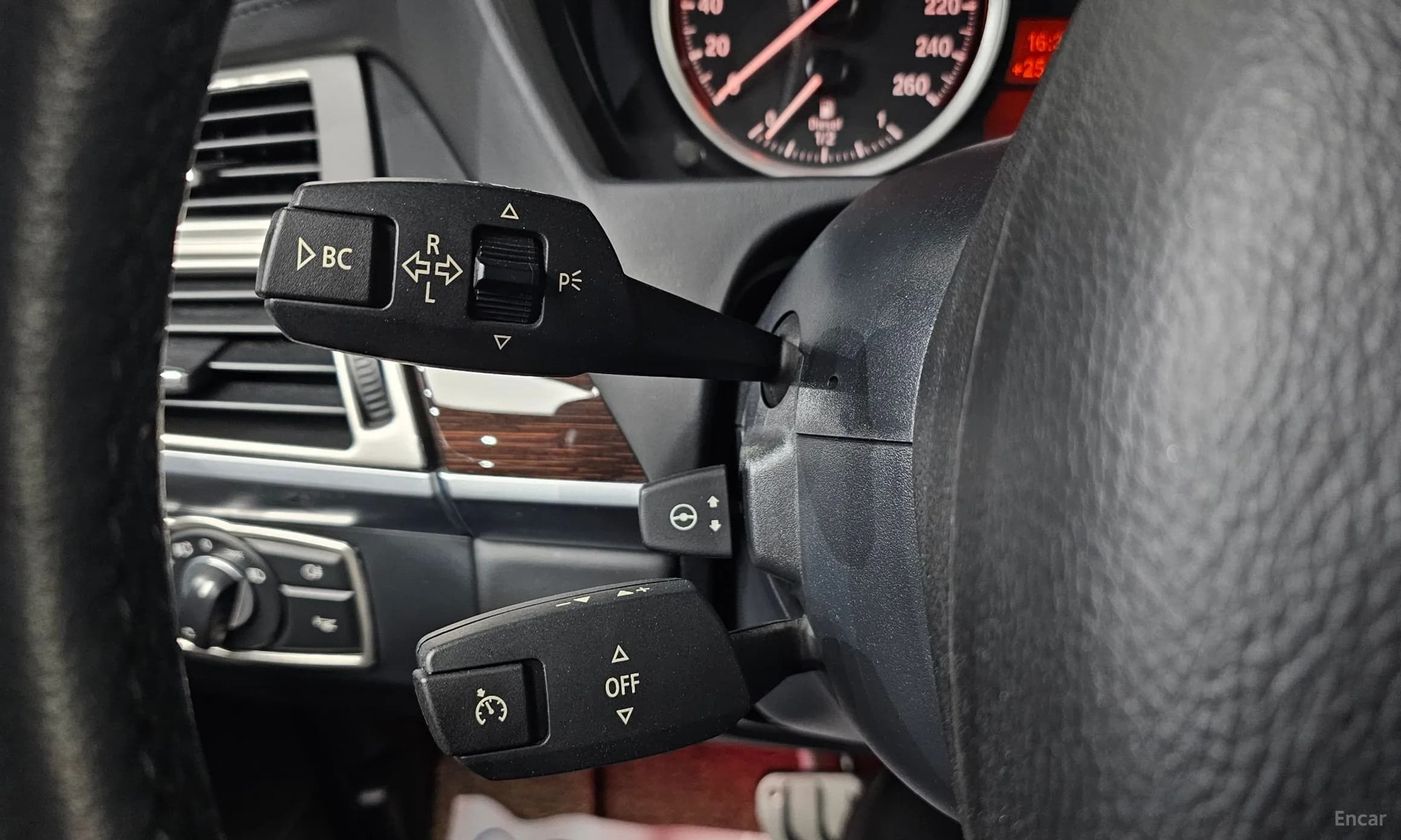 X6 (E71)