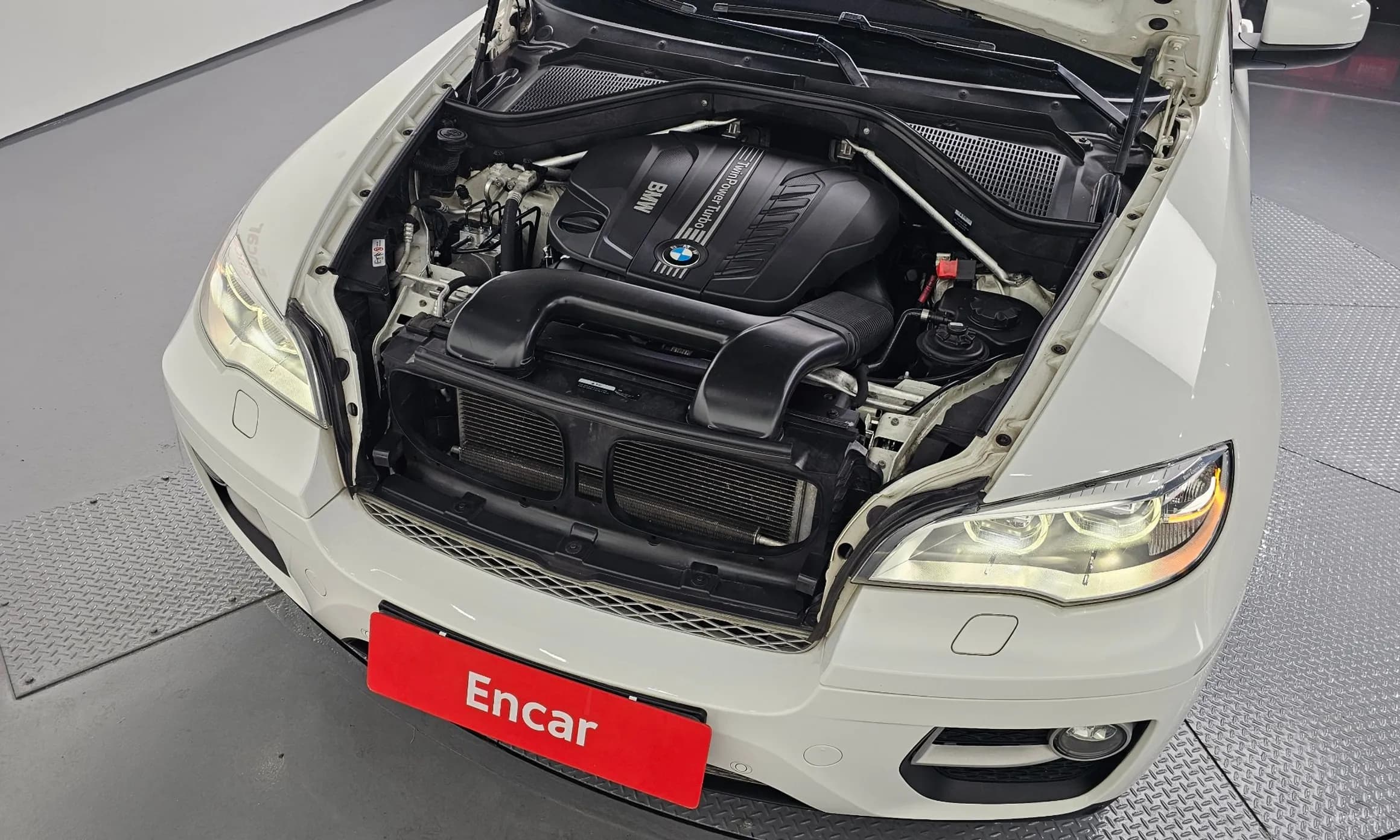 X6 (E71)