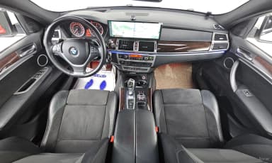 X6 (E71)