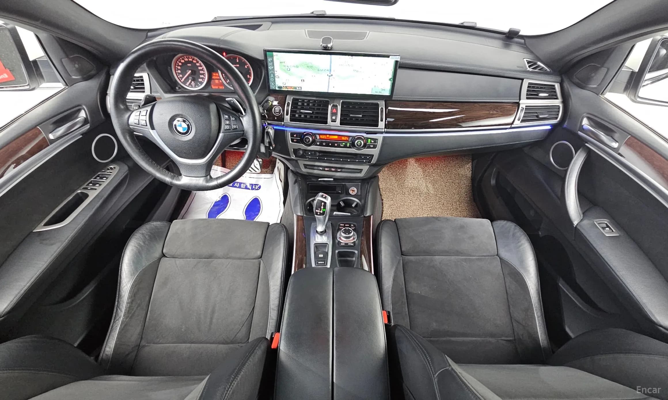 X6 (E71)