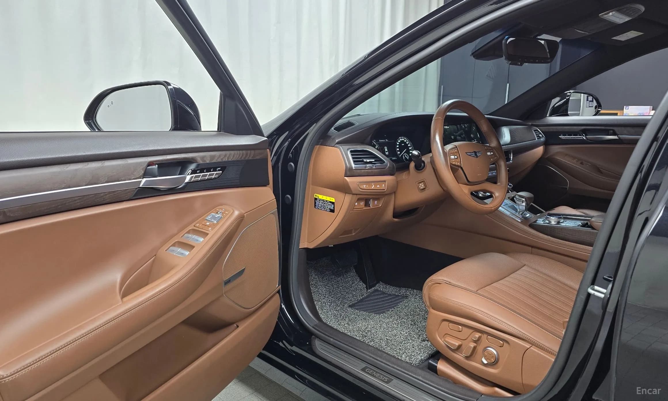 G90