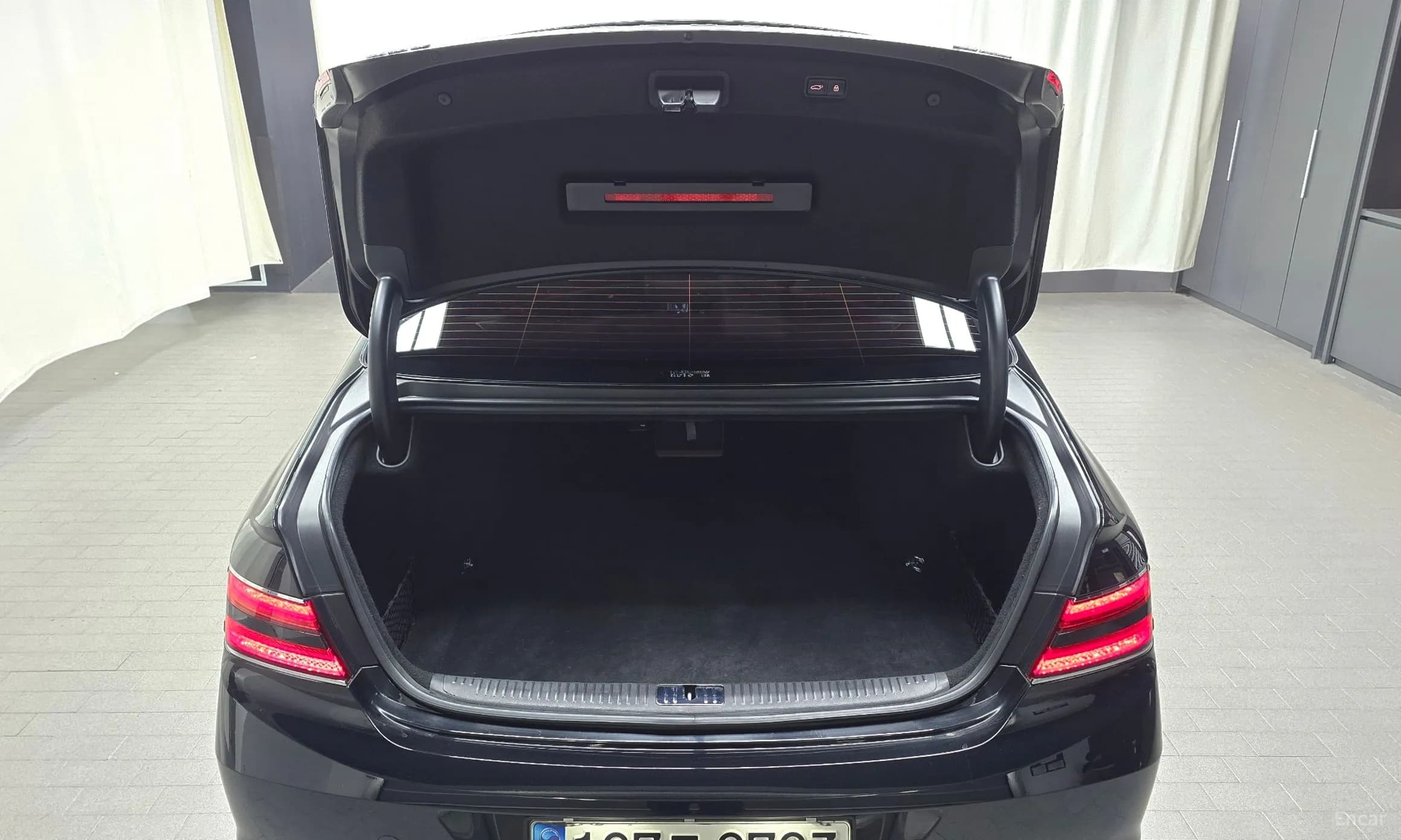 G90