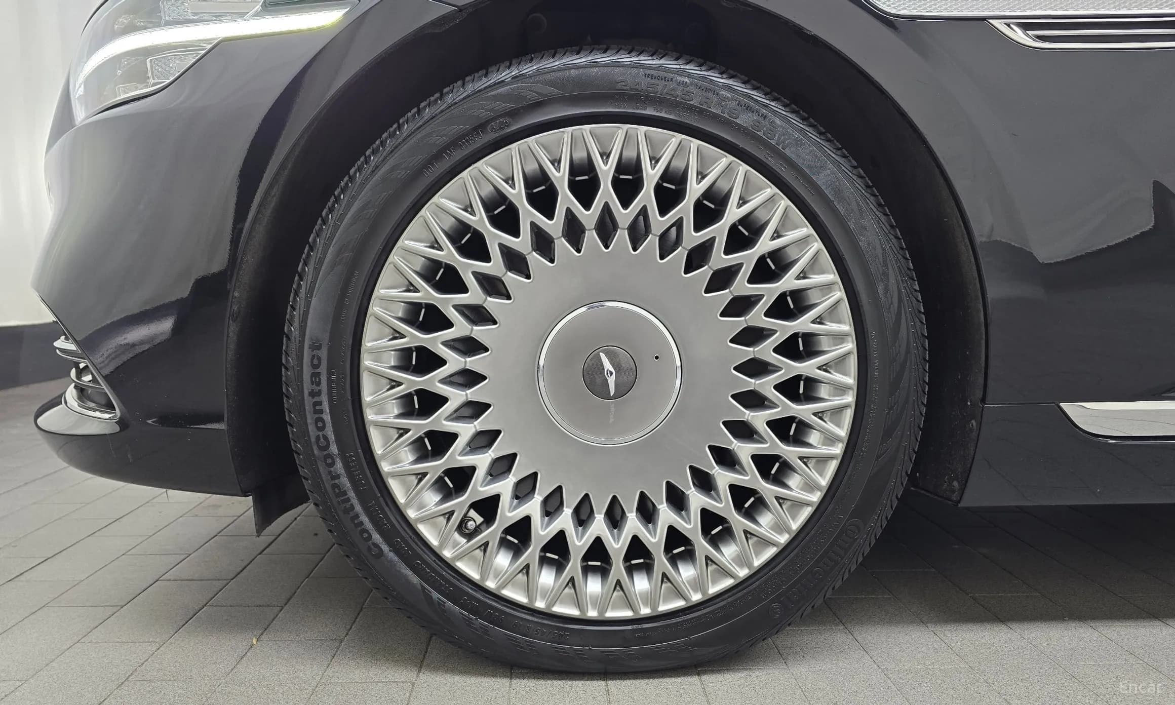 G90