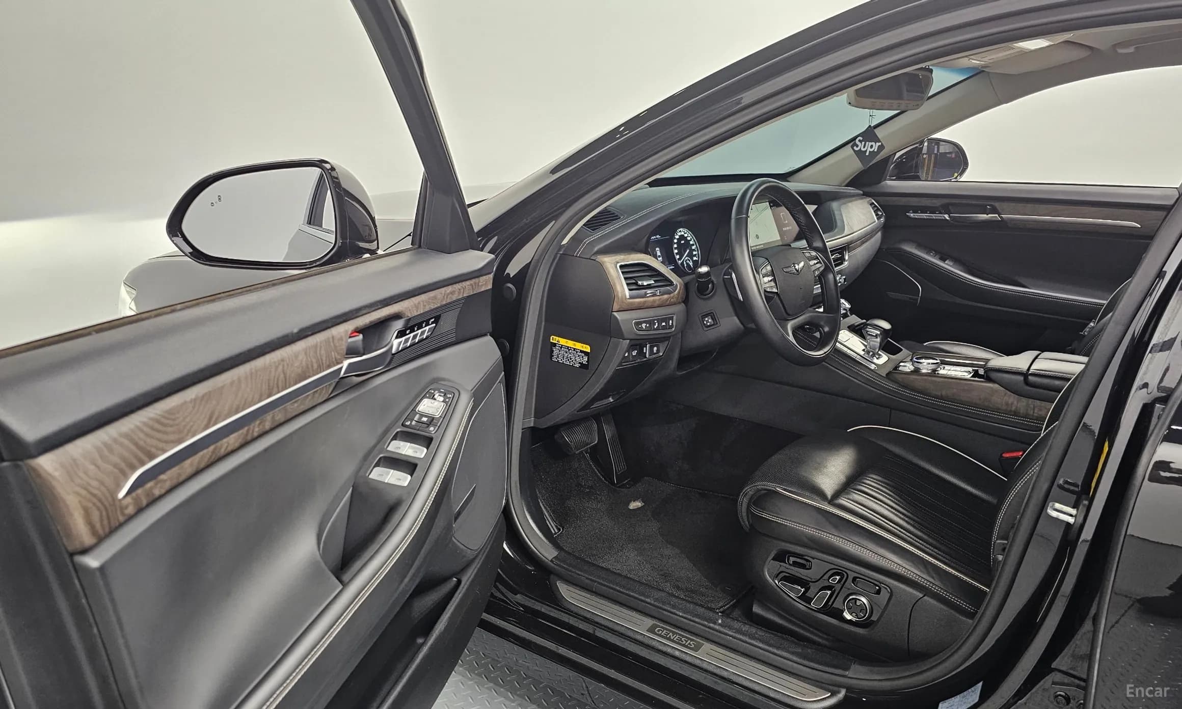 G90
