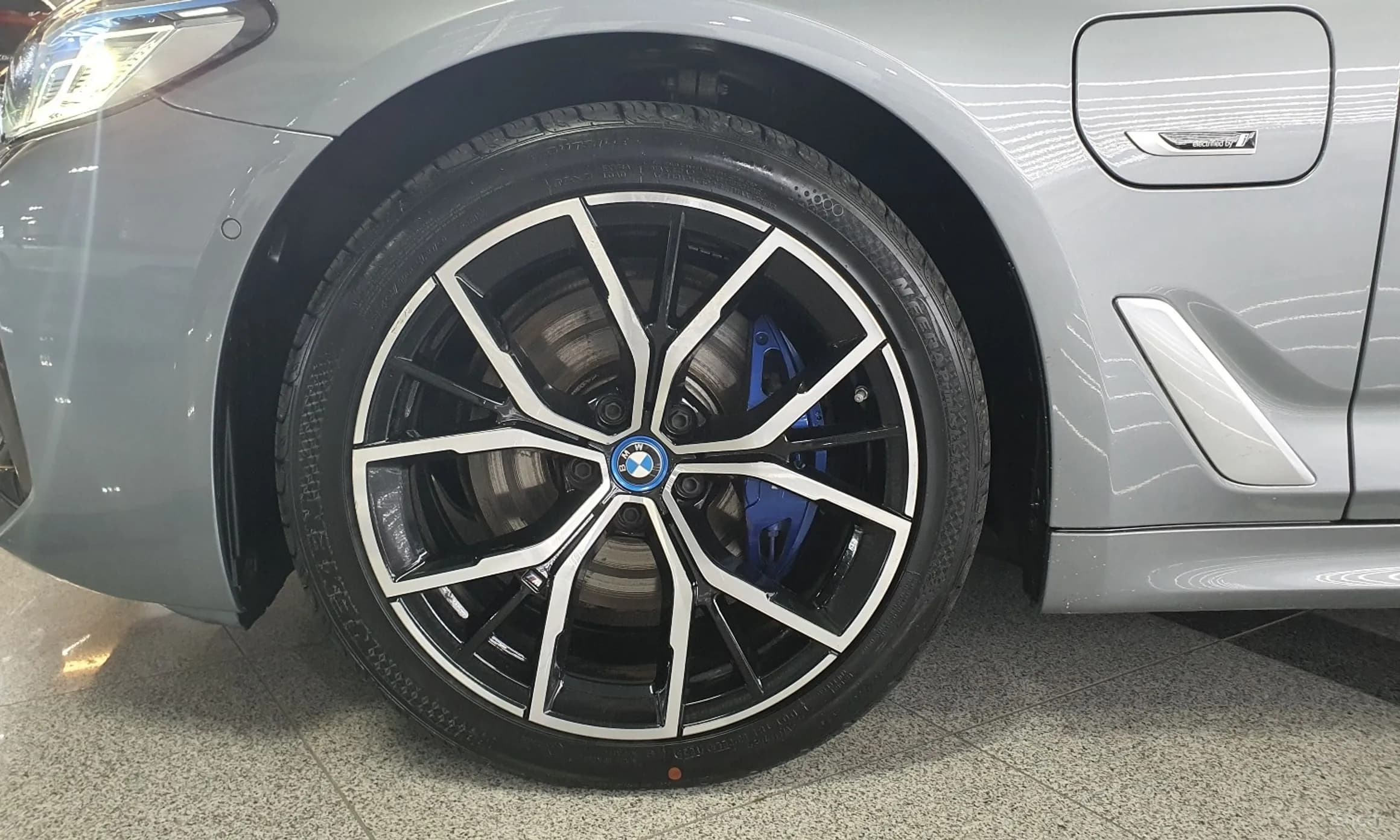 5 Series (G30)