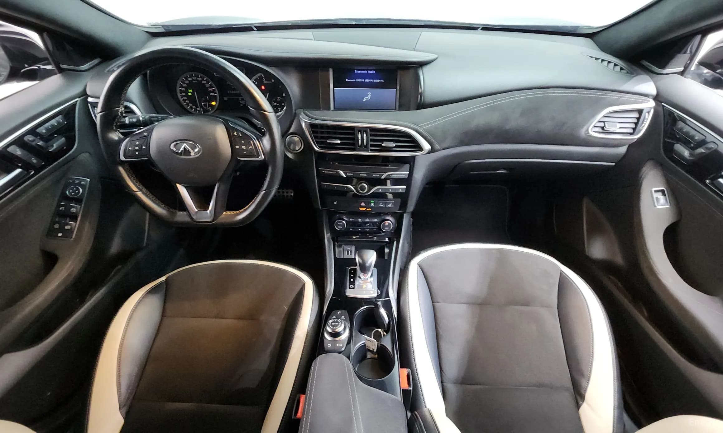 Q30