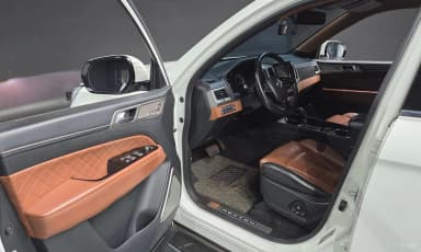 G4 Rexton
