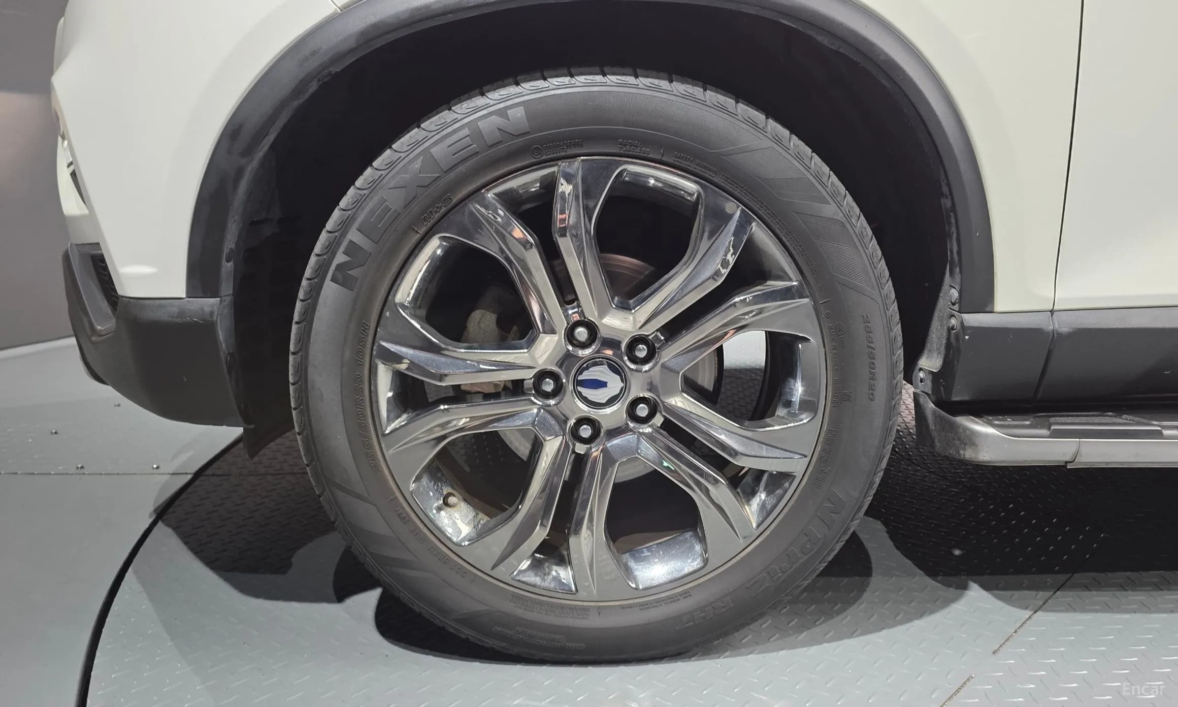 G4 Rexton