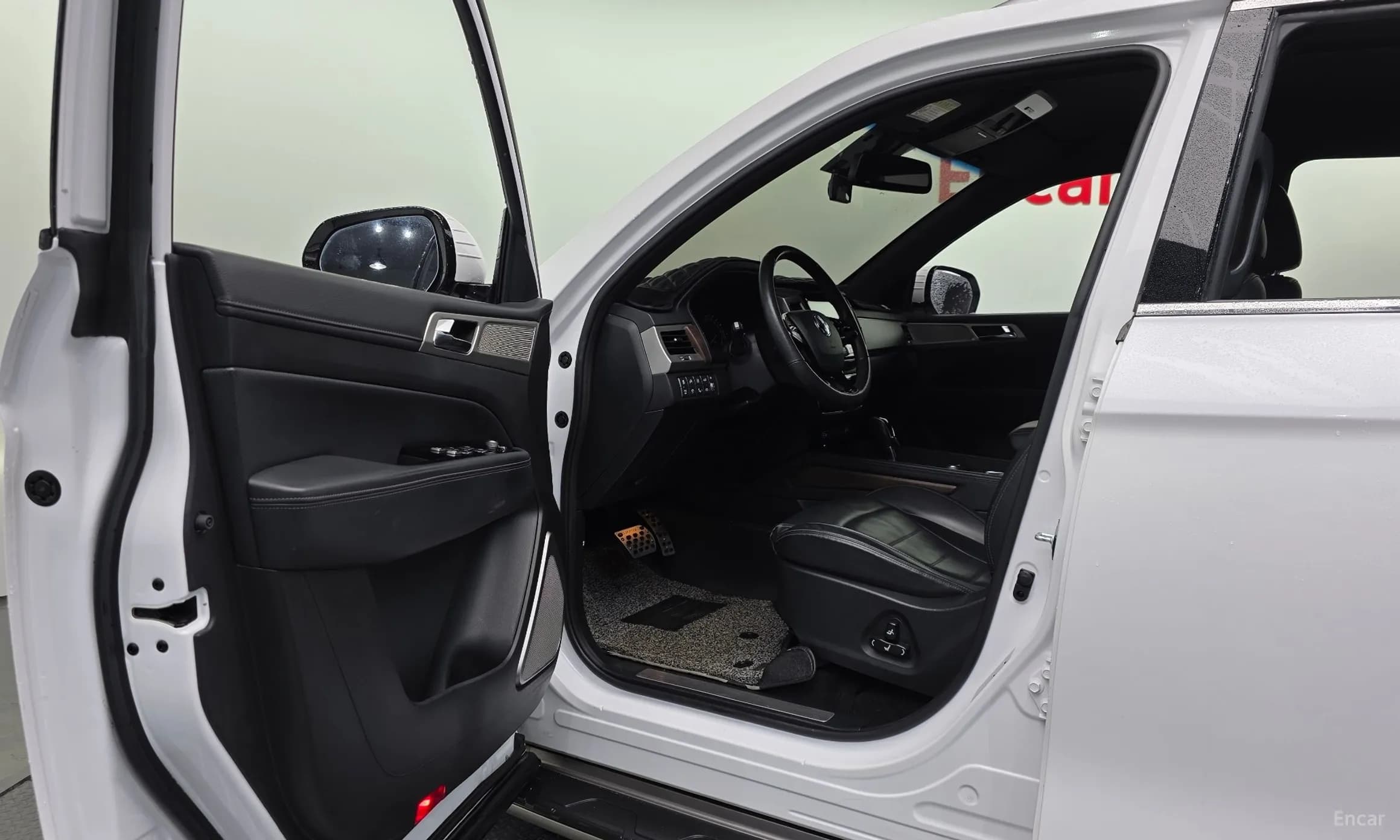 G4 Rexton