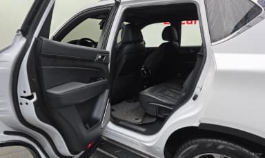 G4 Rexton