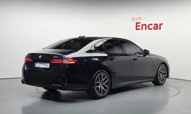 5 Series (G60)