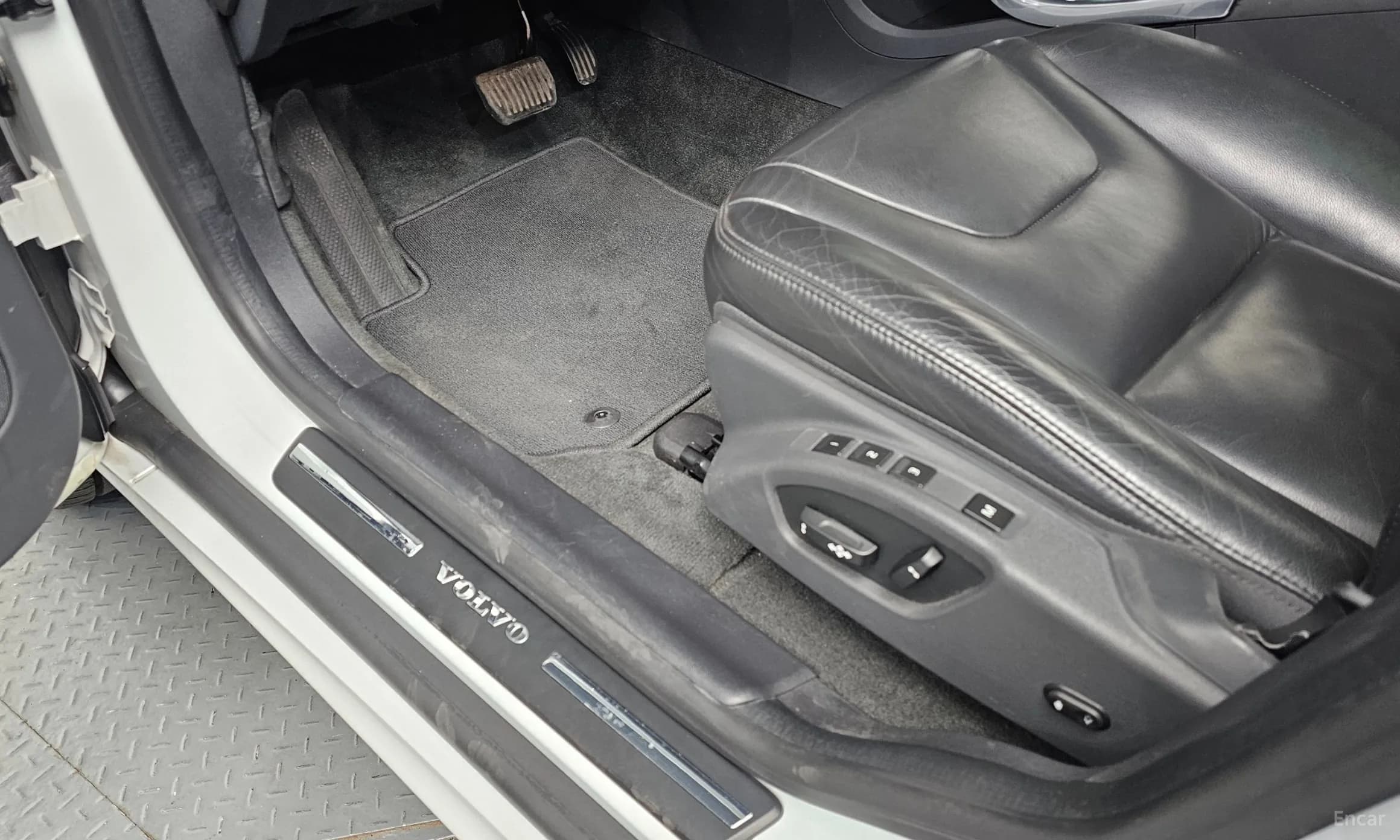 XC60