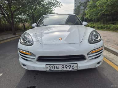 New Cayenne