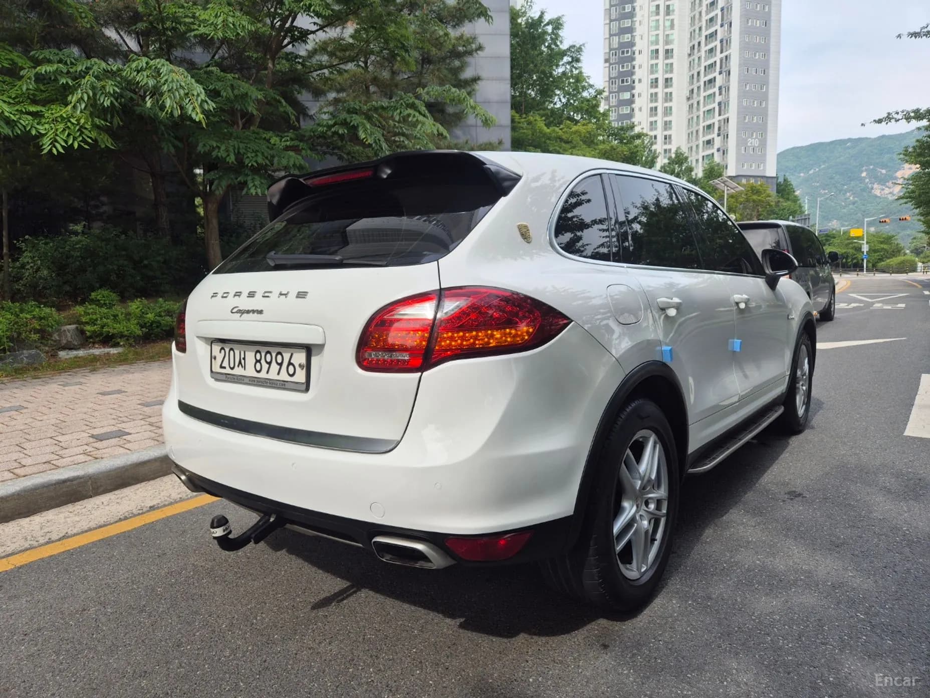 New Cayenne