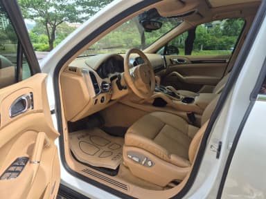 New Cayenne