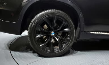 X6 (F16)