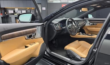 S90