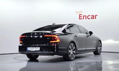 S90