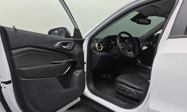 Trax Crossover