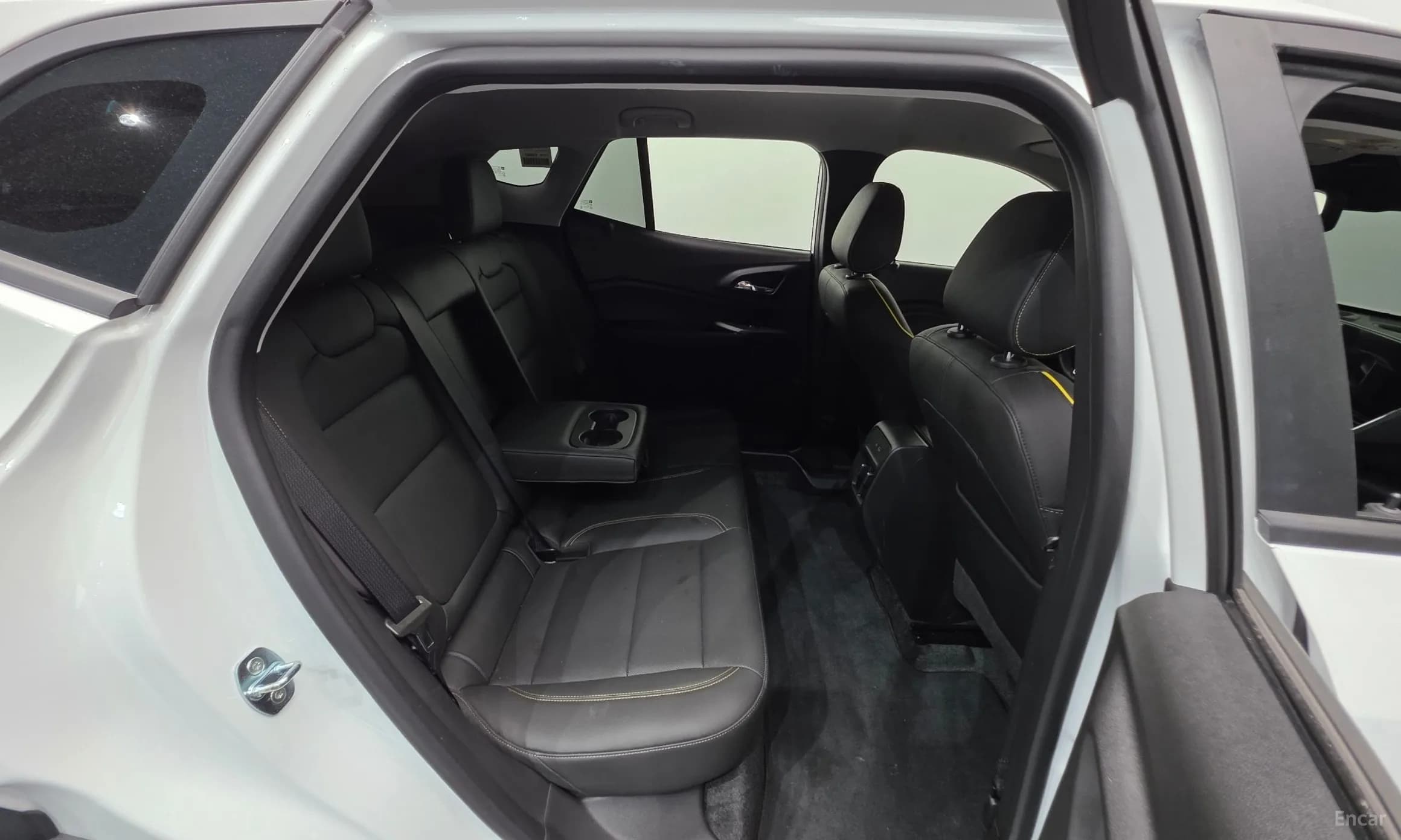 Trax Crossover