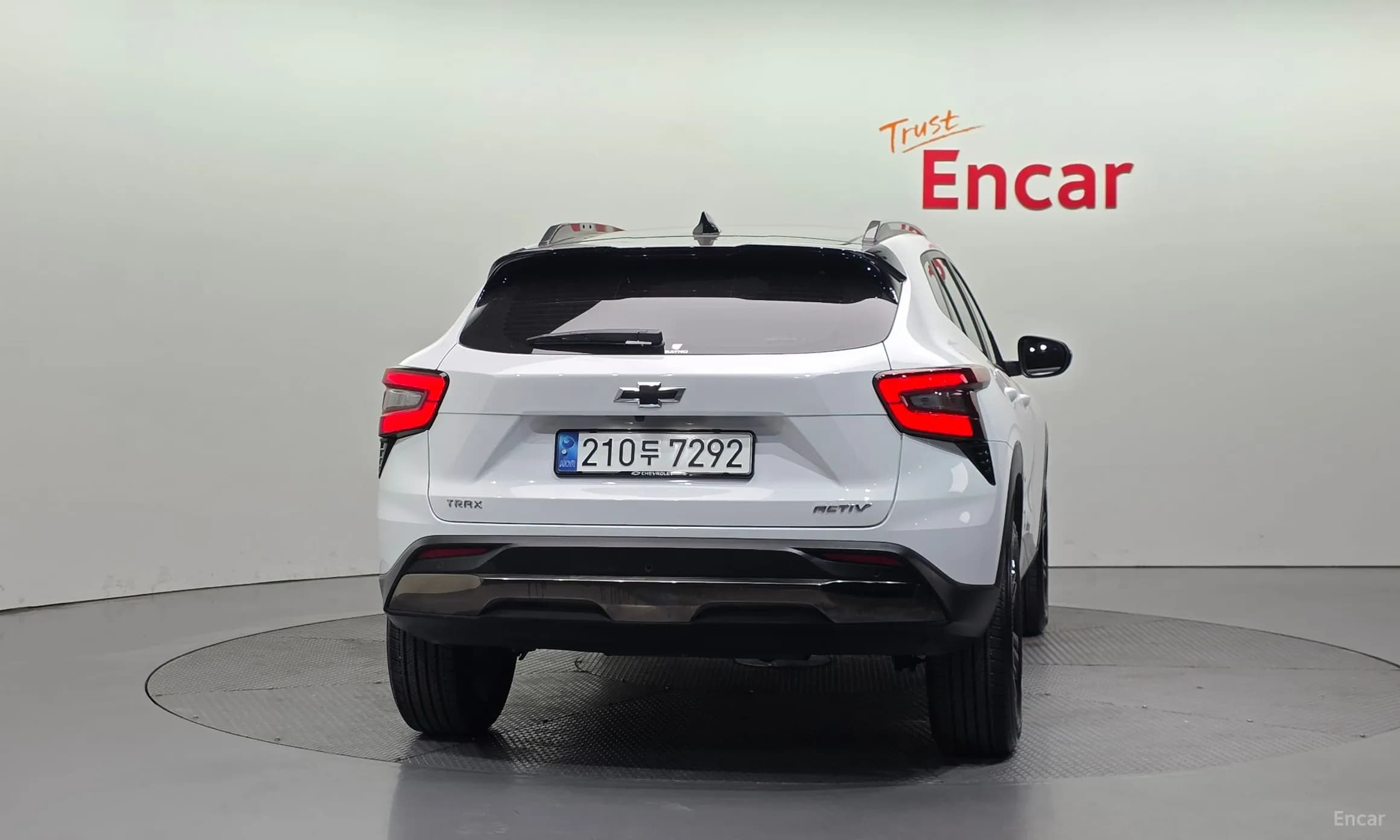 Trax Crossover