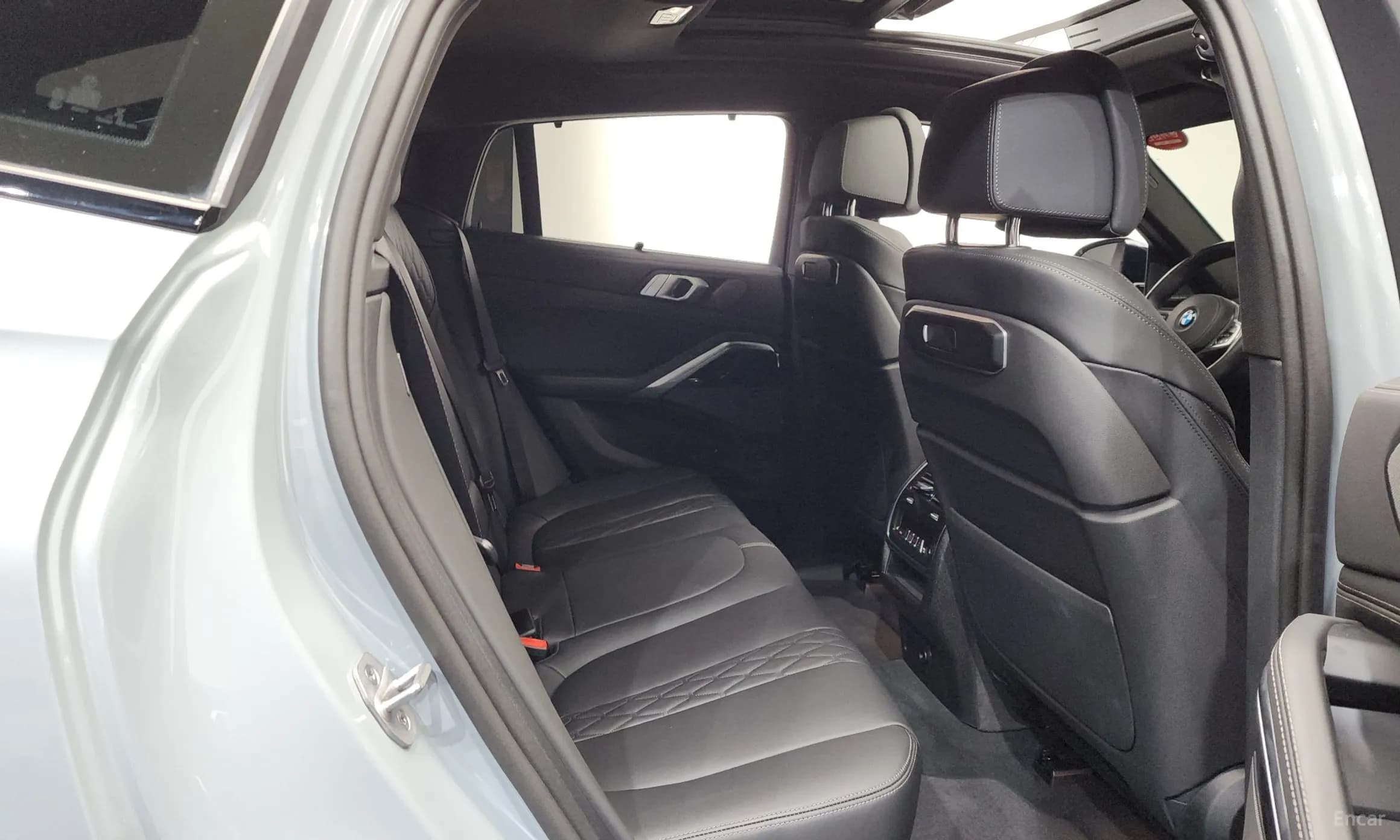 X6 (G06)