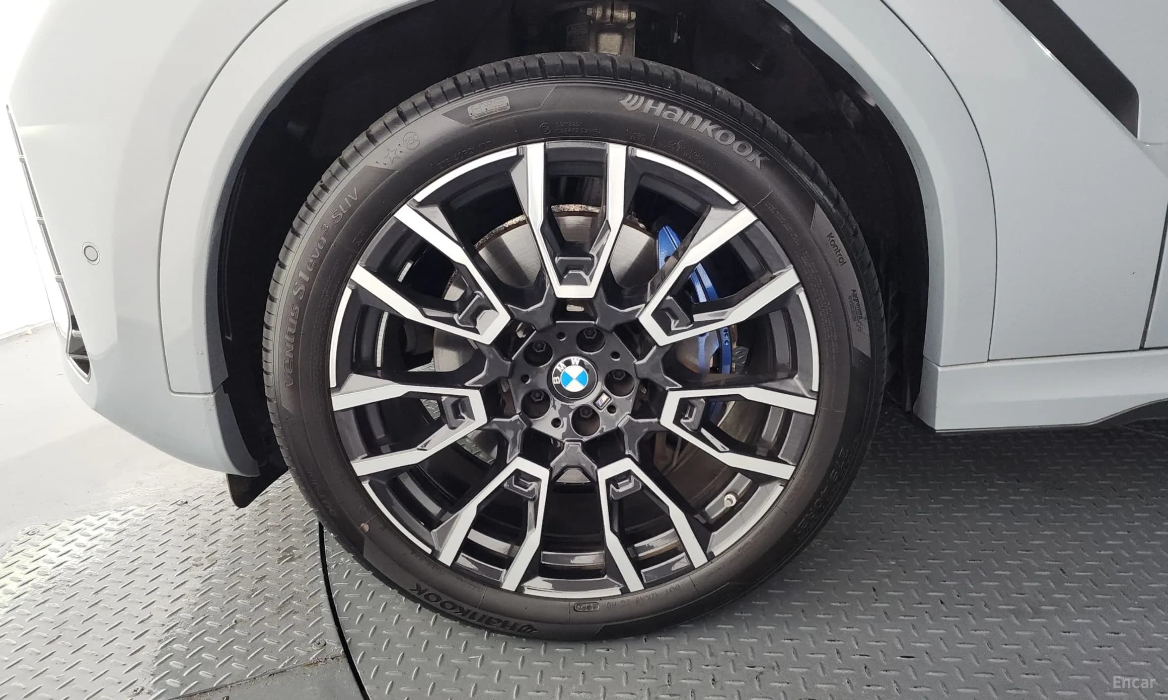 X6 (G06)