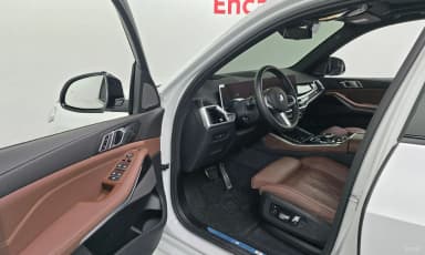 X5 (G05)