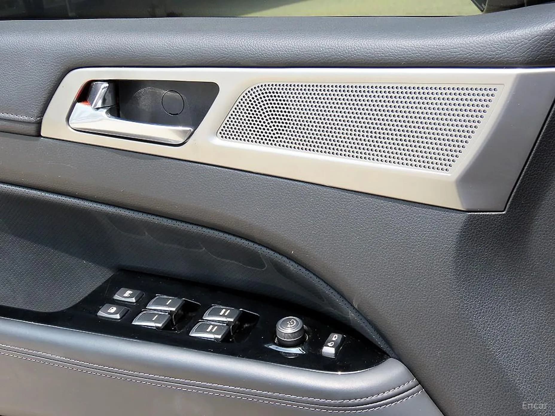 G4 Rexton