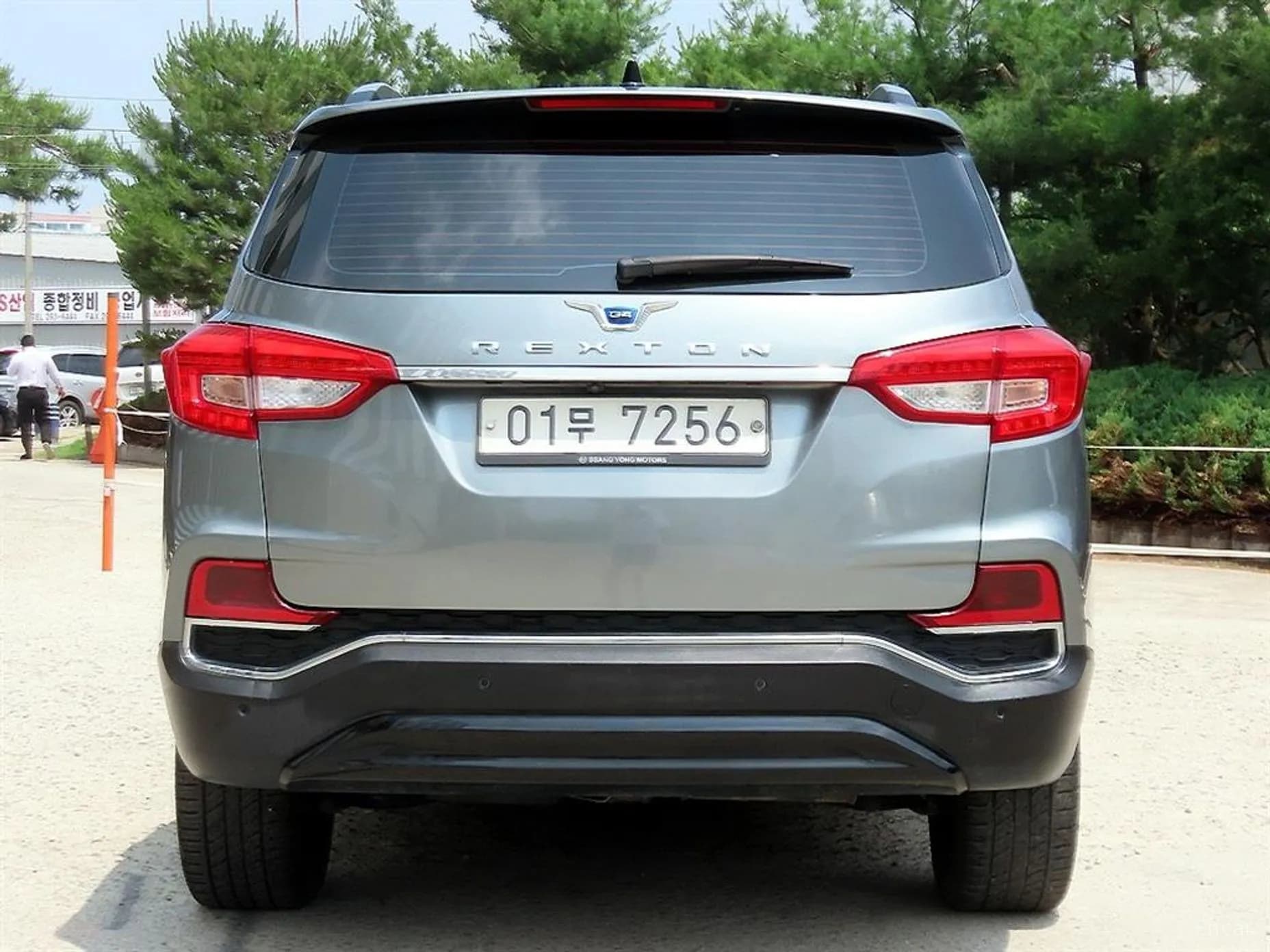 G4 Rexton