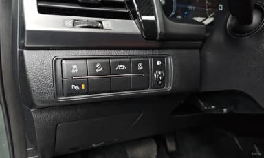 Rexton Sports Khan