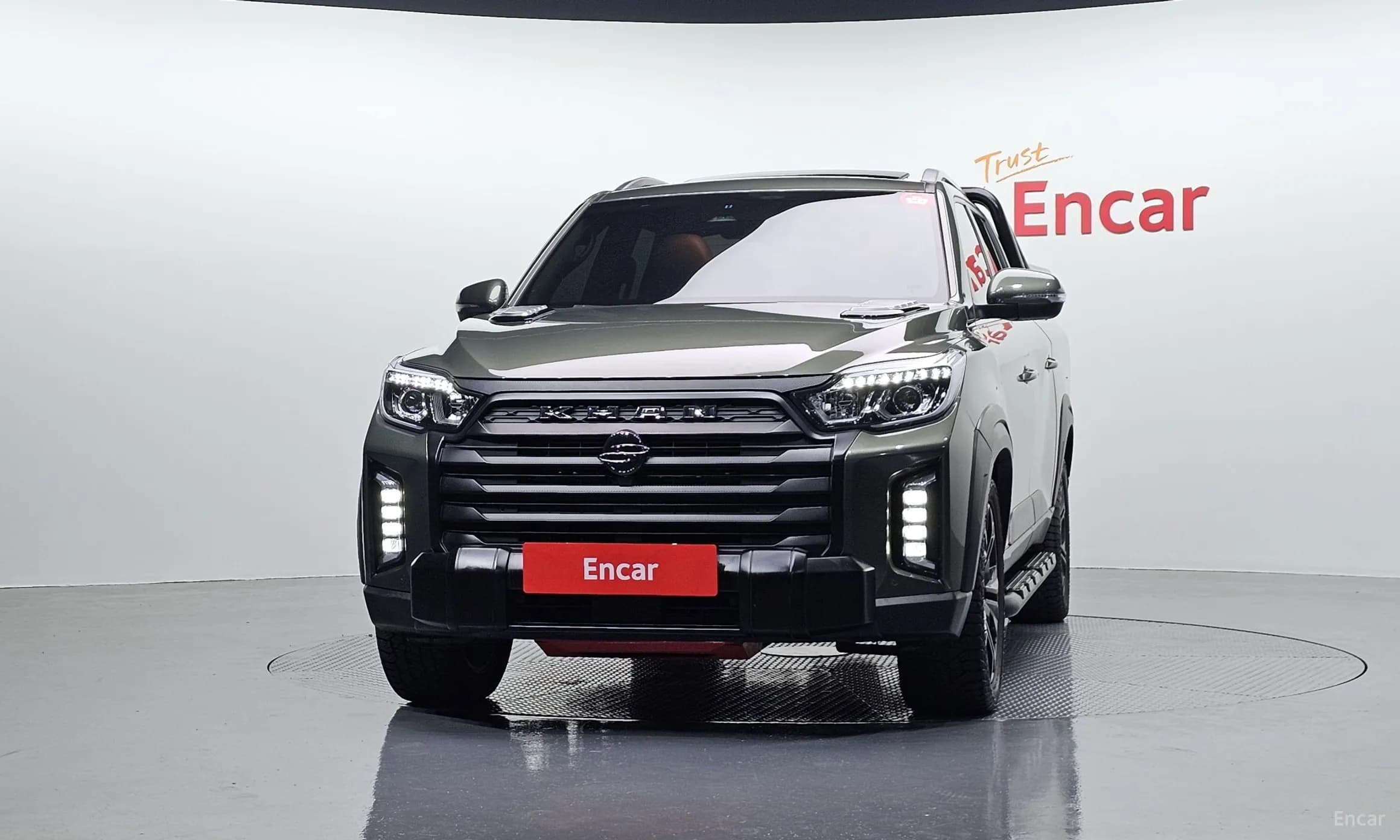 Rexton Sports Khan