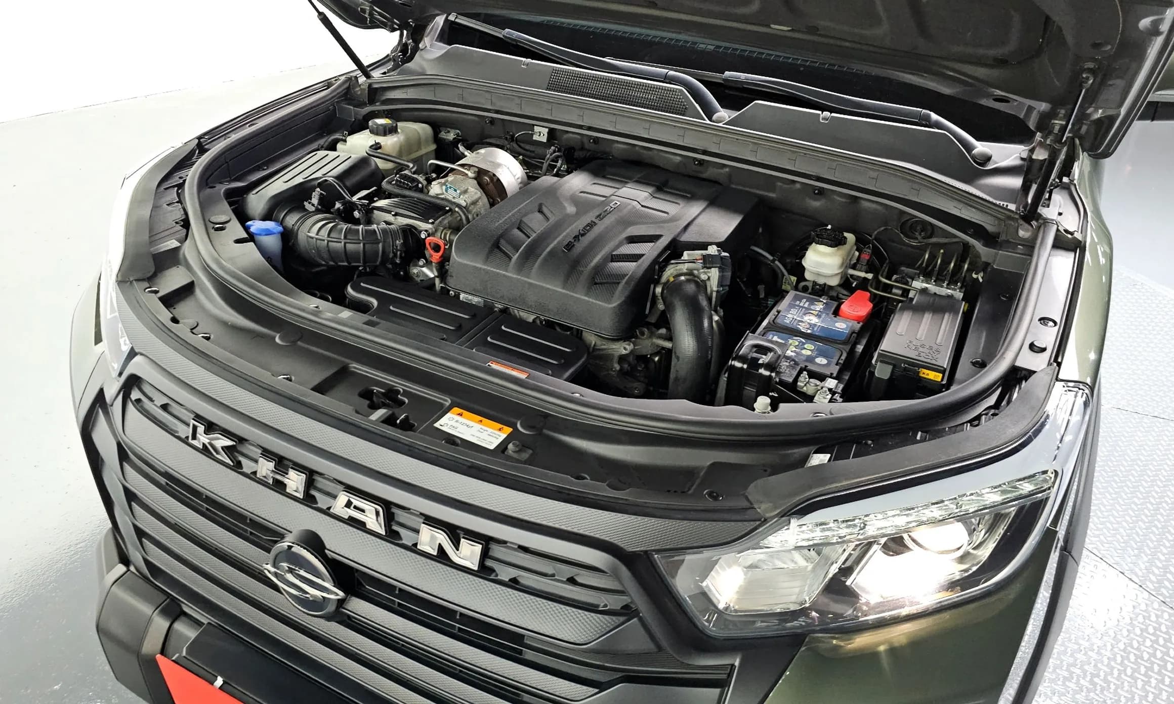 Rexton Sports Khan