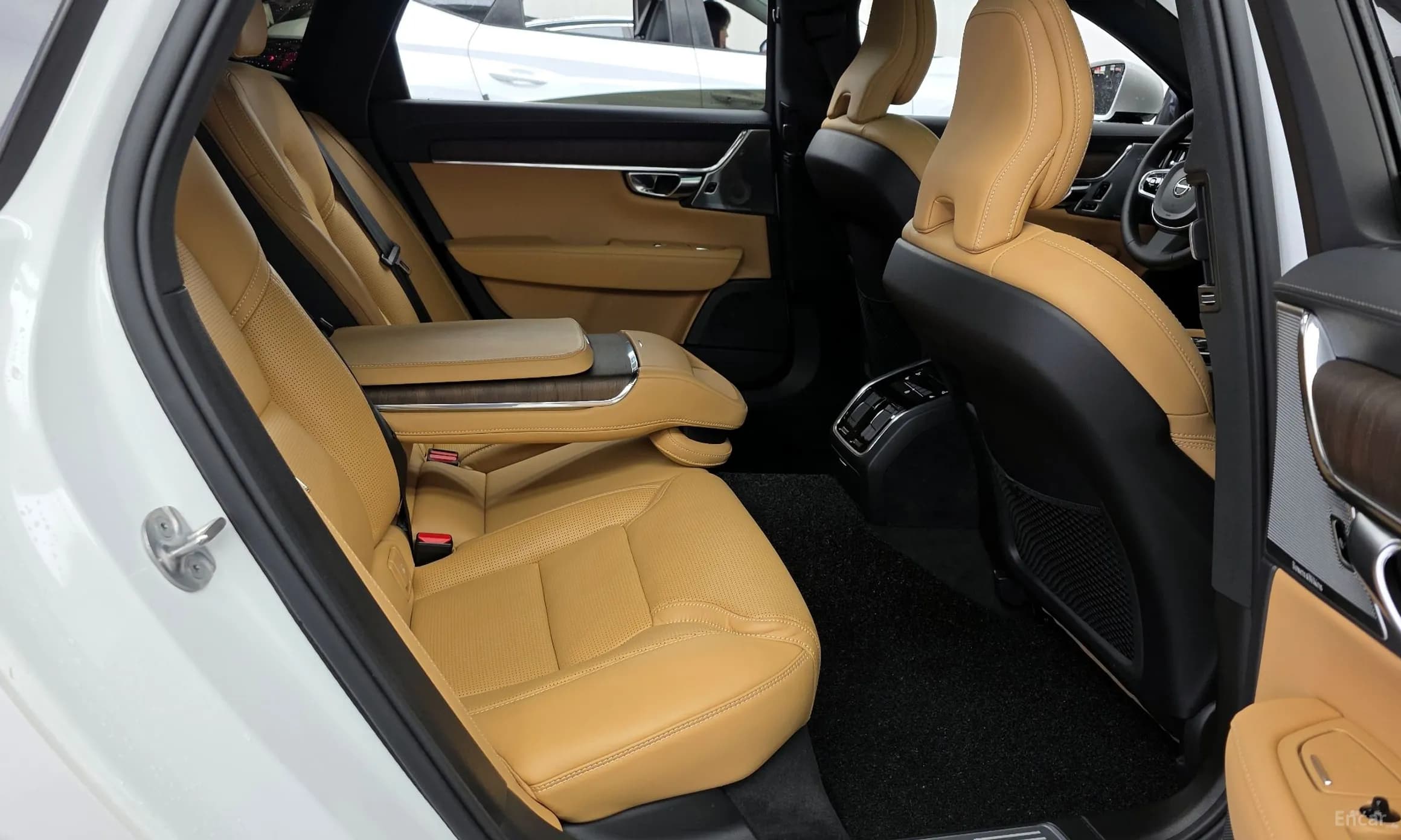 S90