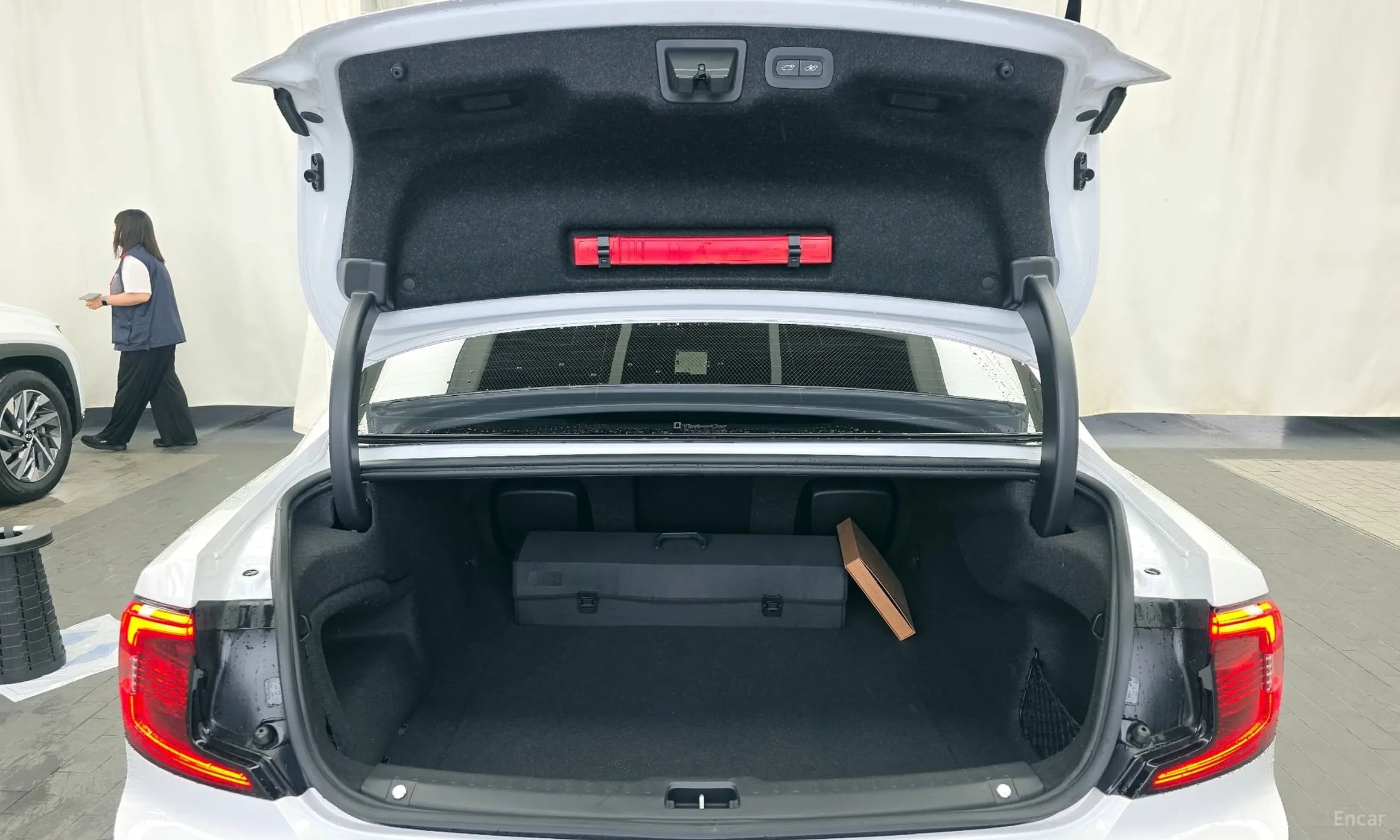 S90