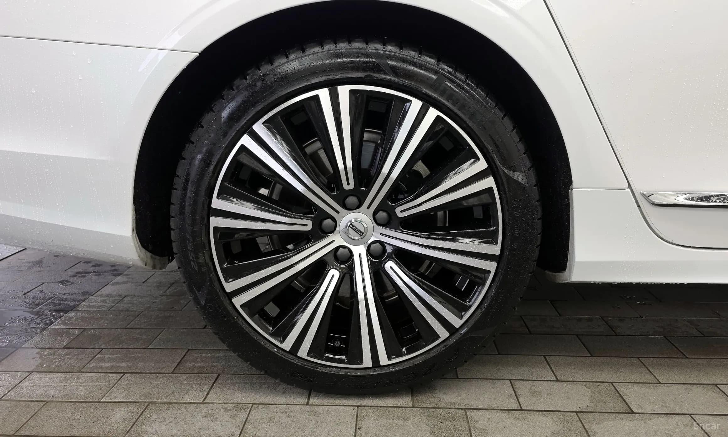 S90