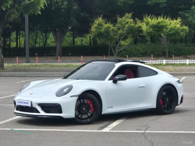 911 (992)