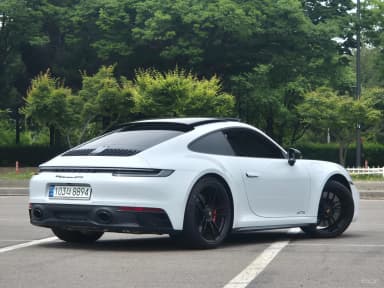 911 (992)
