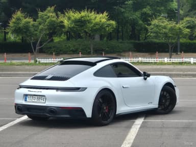 911 (992)