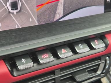 911 (992)